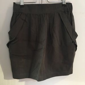 Grey pencil style skirt